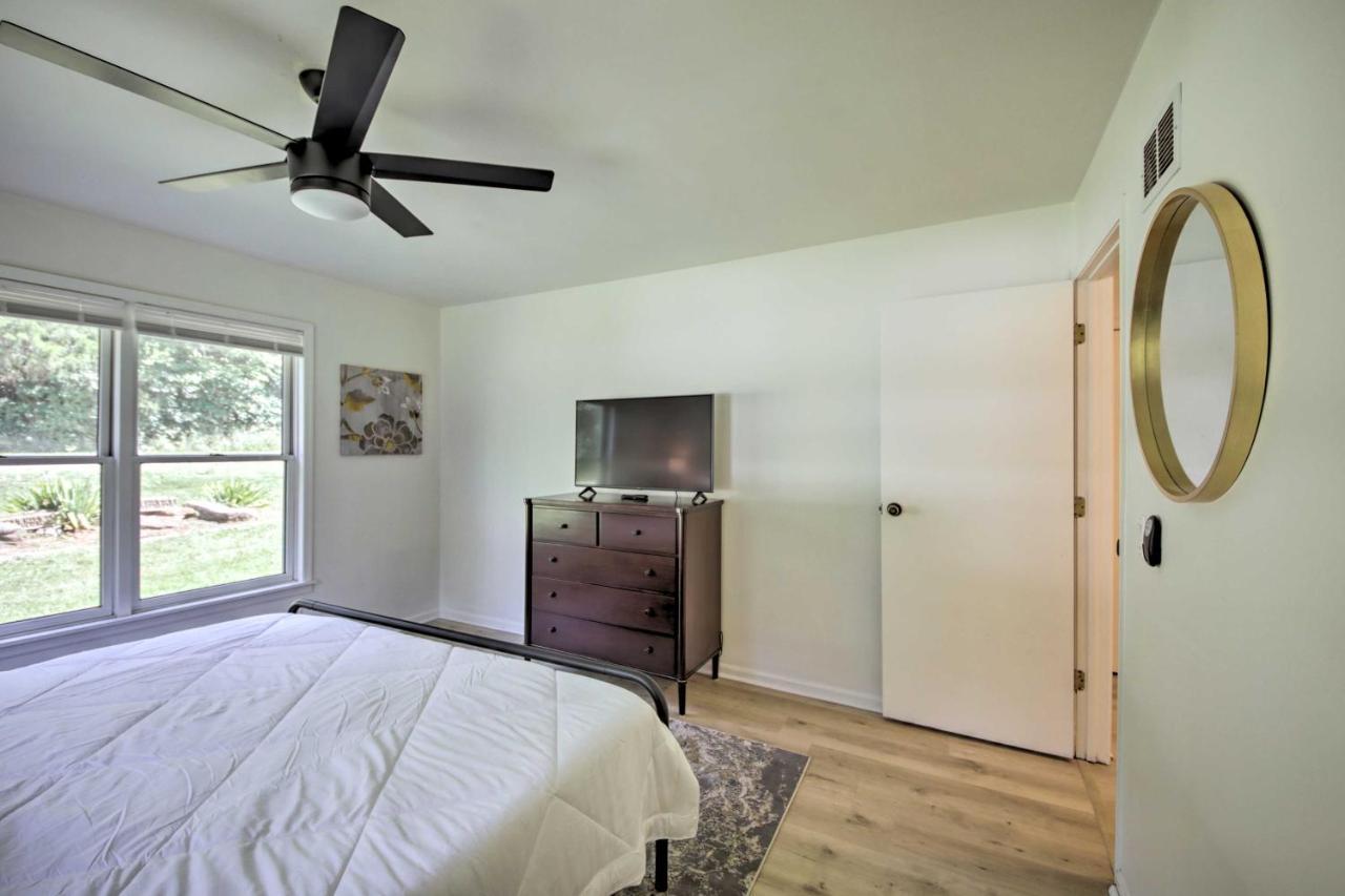 Modern Eckerty Home With Deck On Patoka Lake! Taswell エクステリア 写真