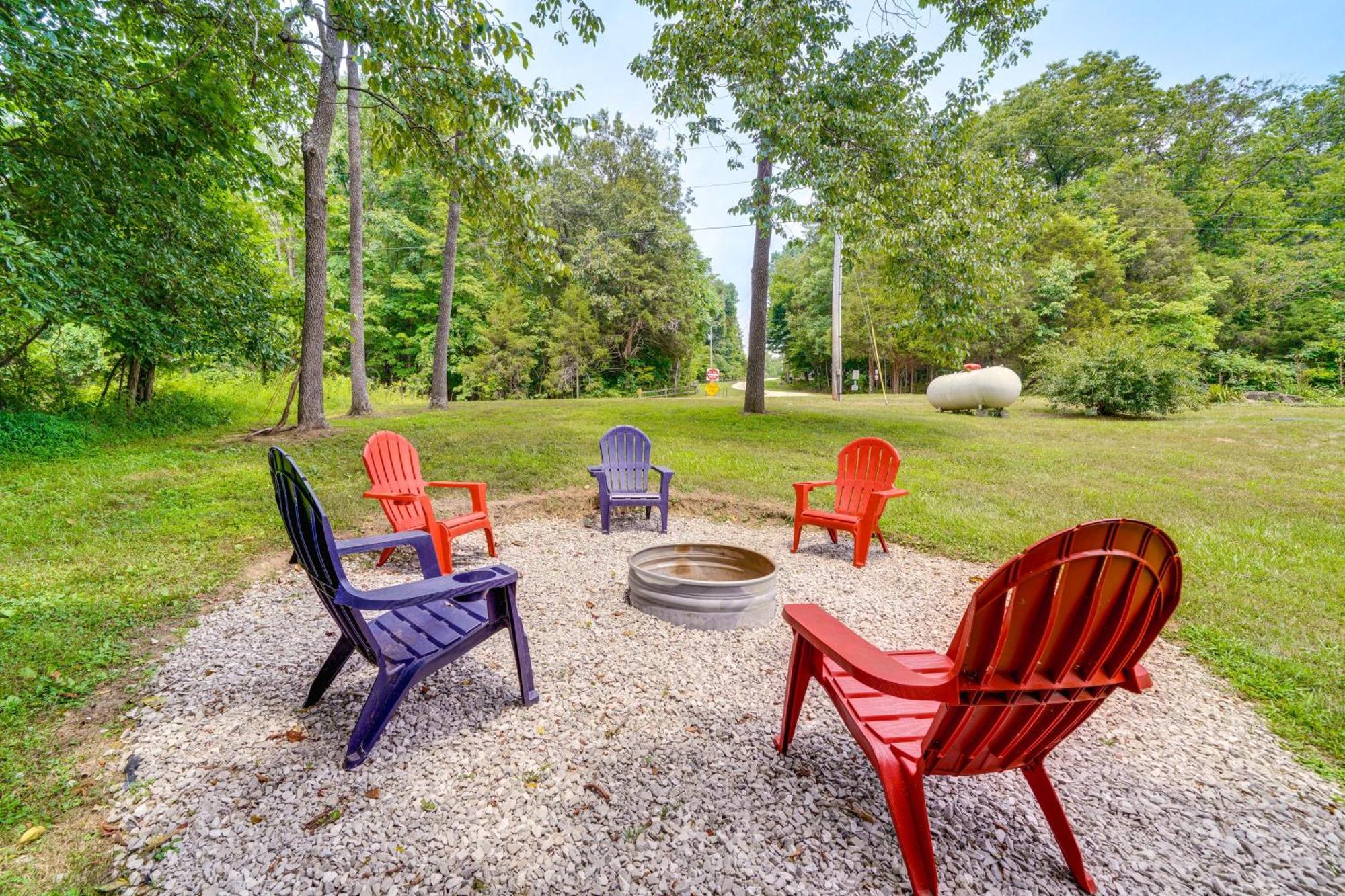 Modern Eckerty Home With Deck On Patoka Lake! Taswell エクステリア 写真