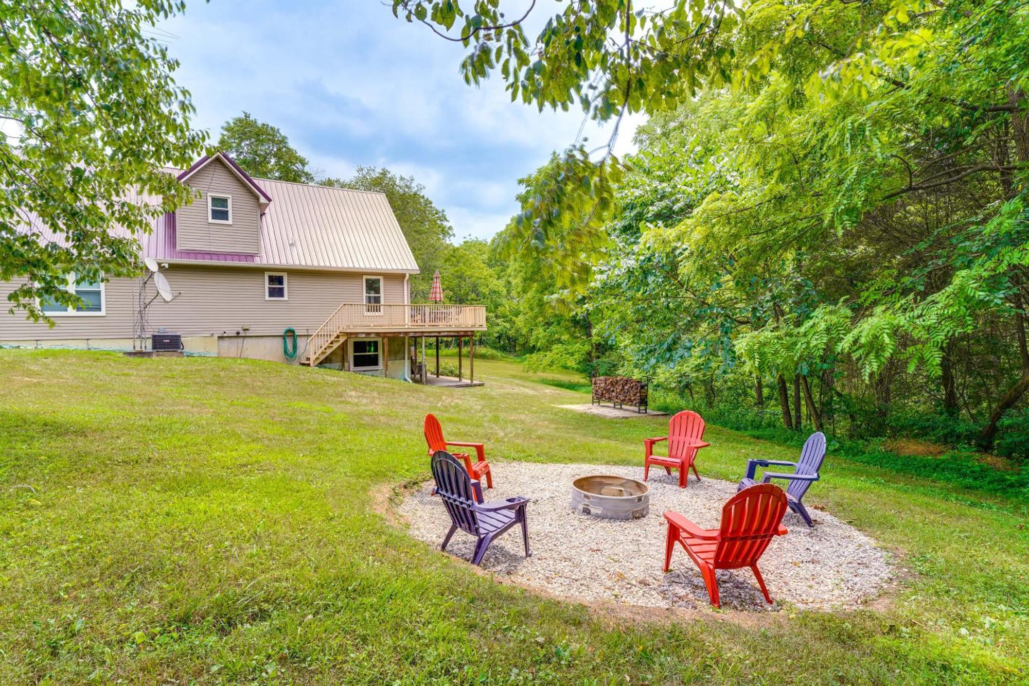 Modern Eckerty Home With Deck On Patoka Lake! Taswell エクステリア 写真