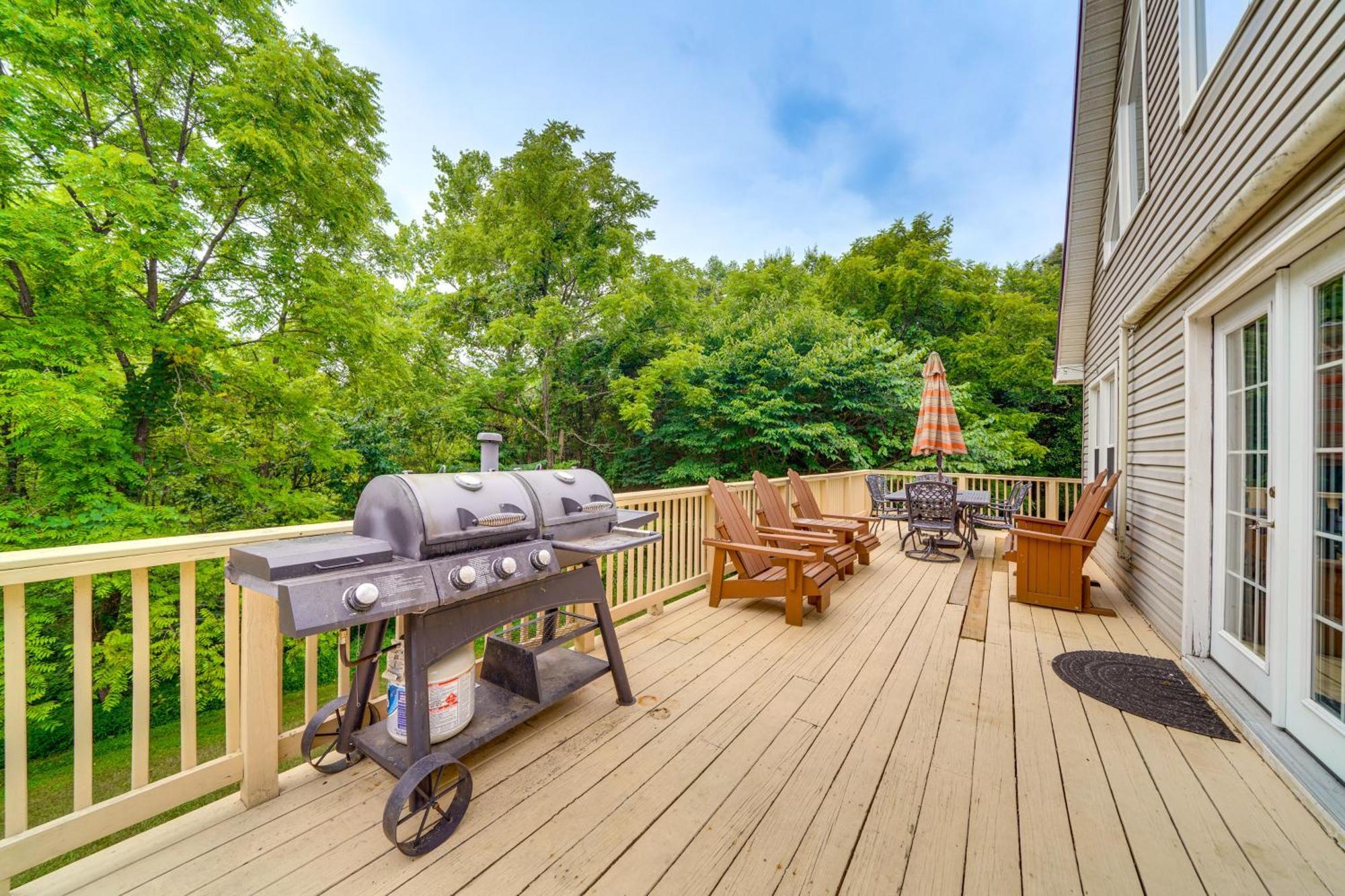Modern Eckerty Home With Deck On Patoka Lake! Taswell エクステリア 写真